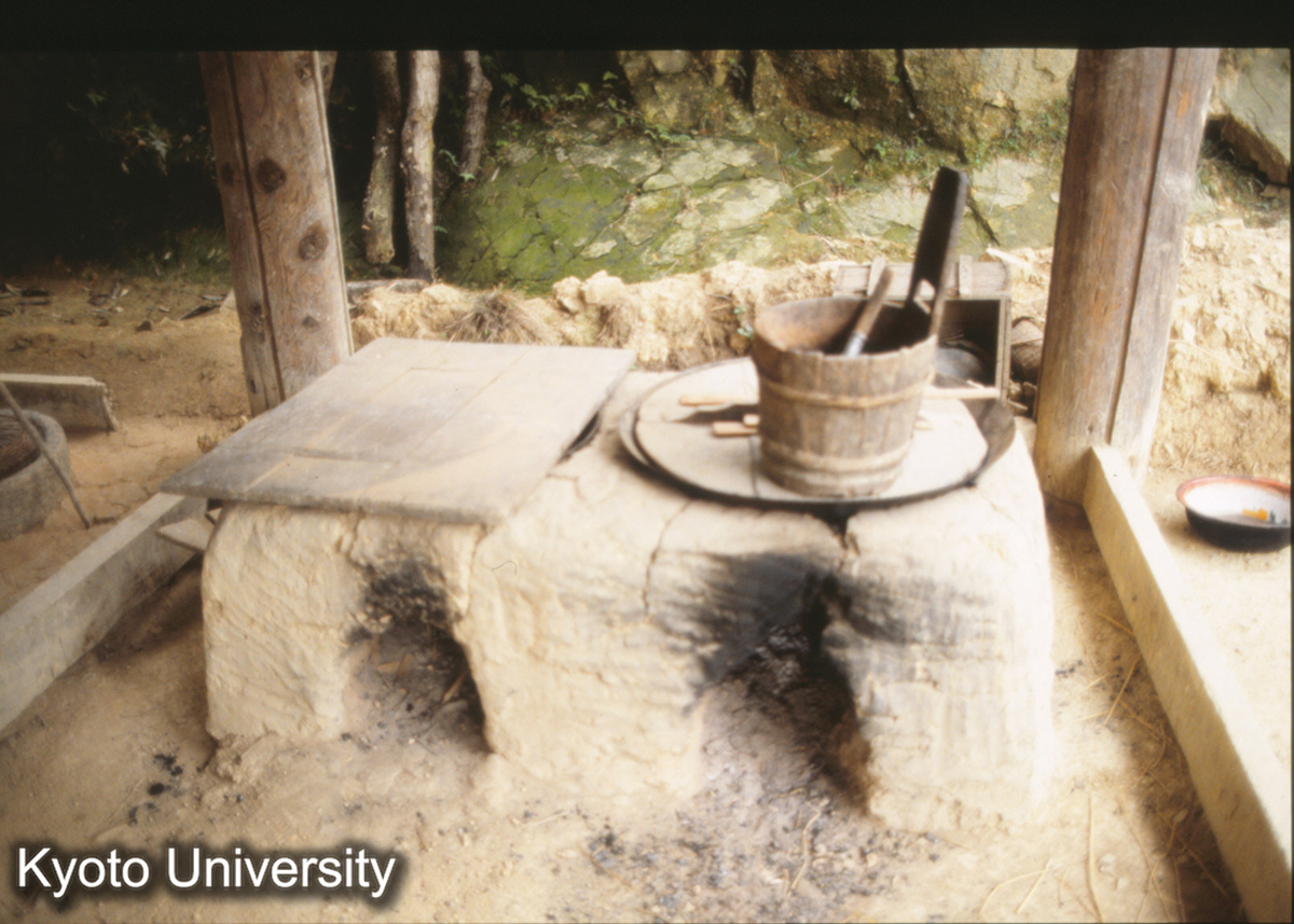 382_竈 保里 侗 (1)