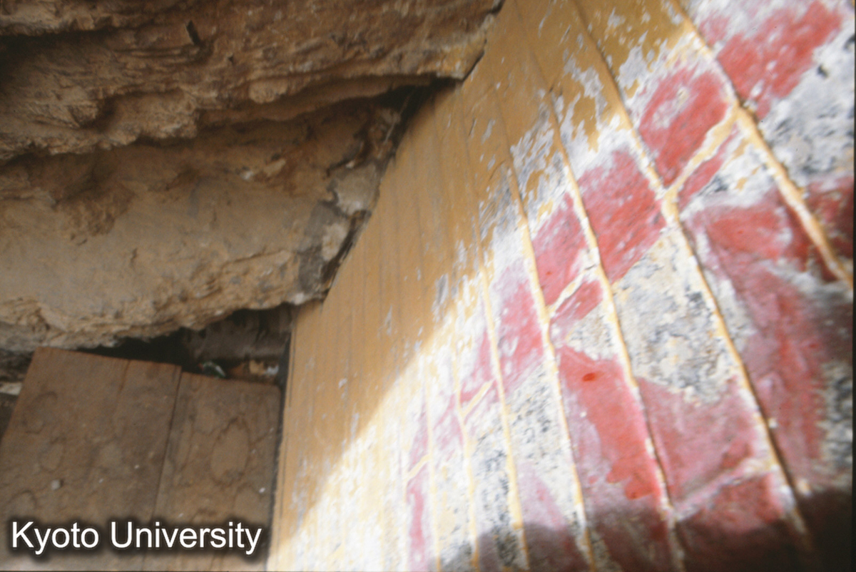 830_懸空寺 石窟石壁裏側 (1)