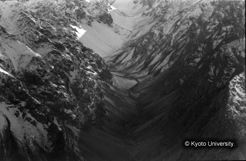 ヒンズークシ地域撮影フィルム : LF-13-11 (1)