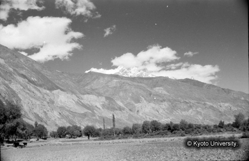 ヒンズークシ地域撮影フィルム : LF-11-11 (1)