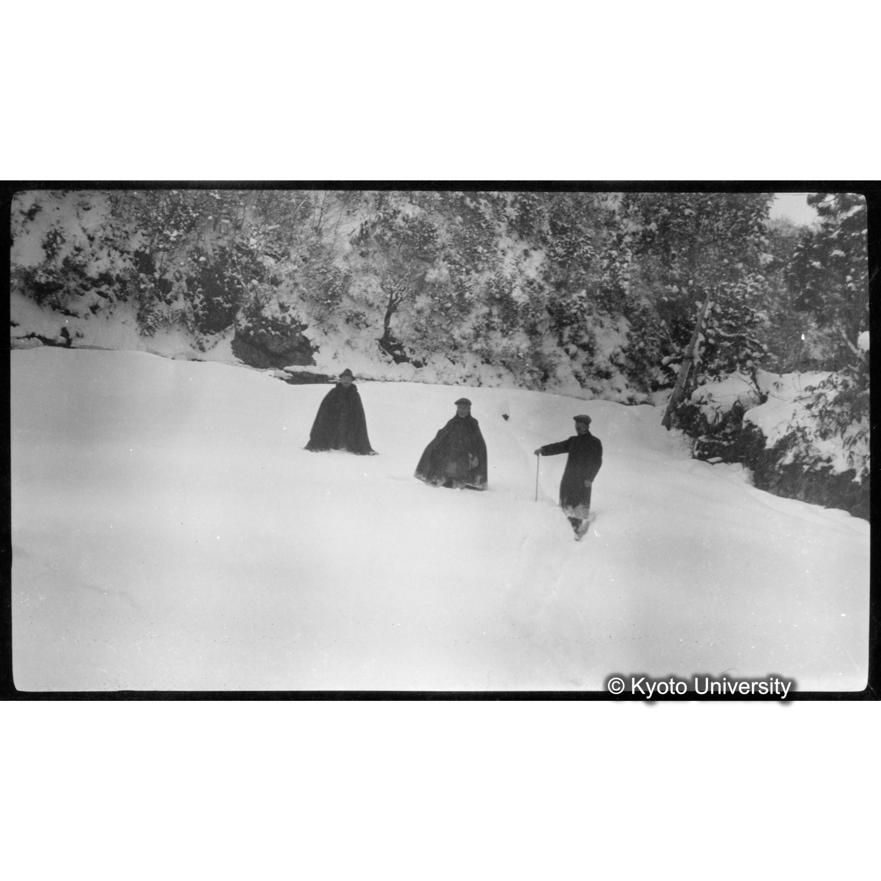 ＜雪山＞ (1)