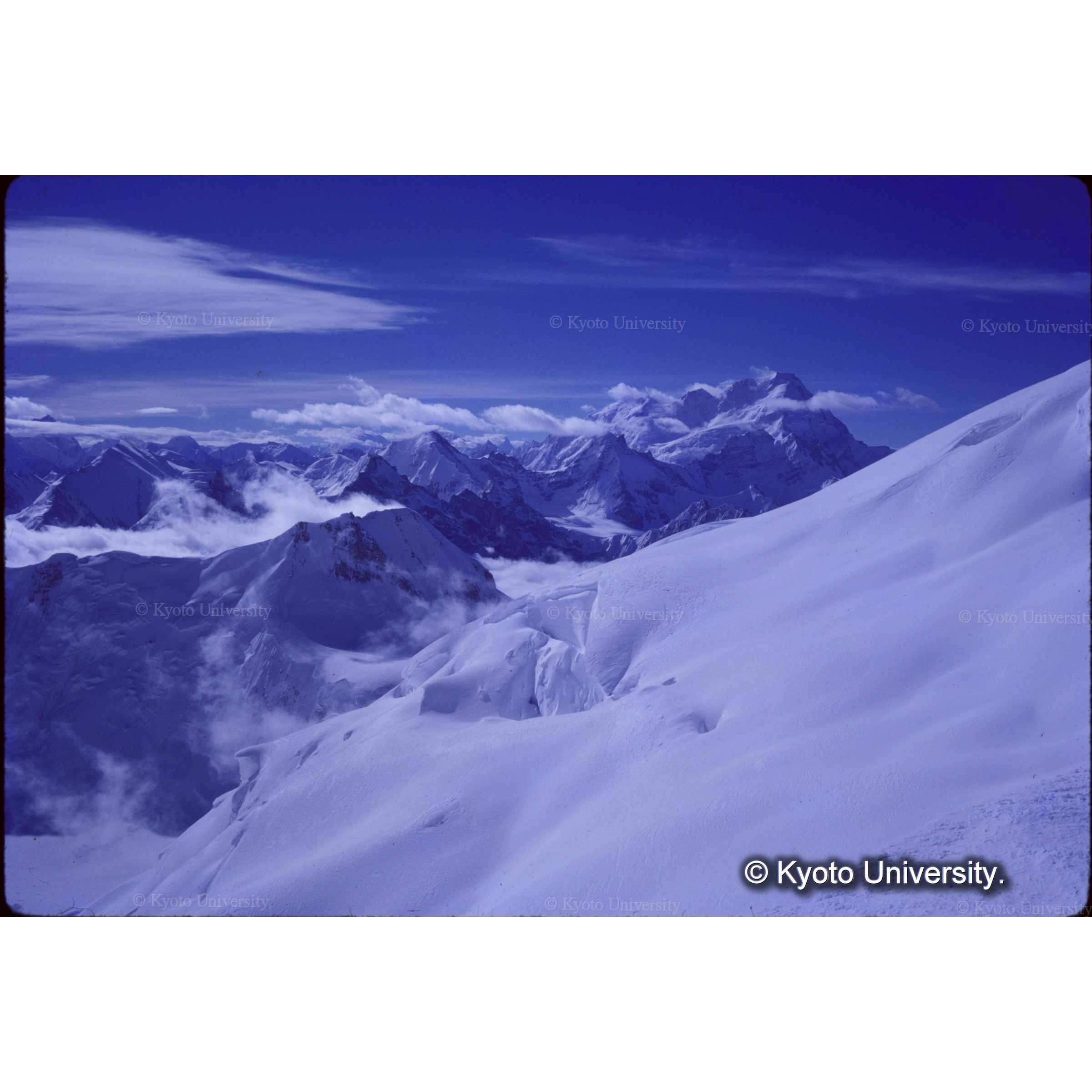 マモストン・カンリ（７５１６ｍ）　 (1)